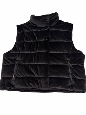 AVIA Women’s Black Ribbed Velour Vest, size 22.